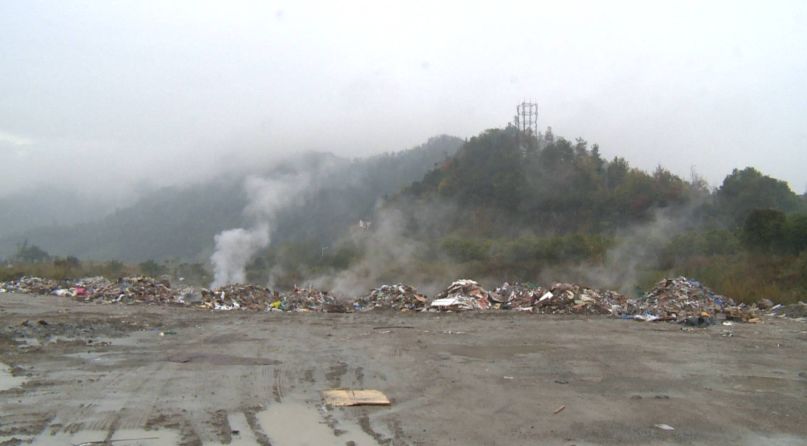 垃圾焚烧厂附近居民垃圾焚烧厂附近居民的生活环境与权益保障