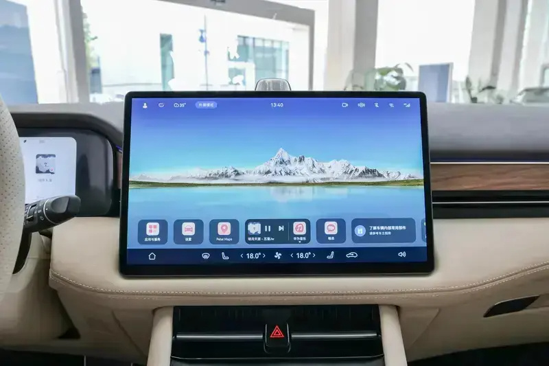 余承东：尊界S800大定突破1.2万辆余承东，尊界S800大定突破1.2万辆——引领科技潮流的新里程碑